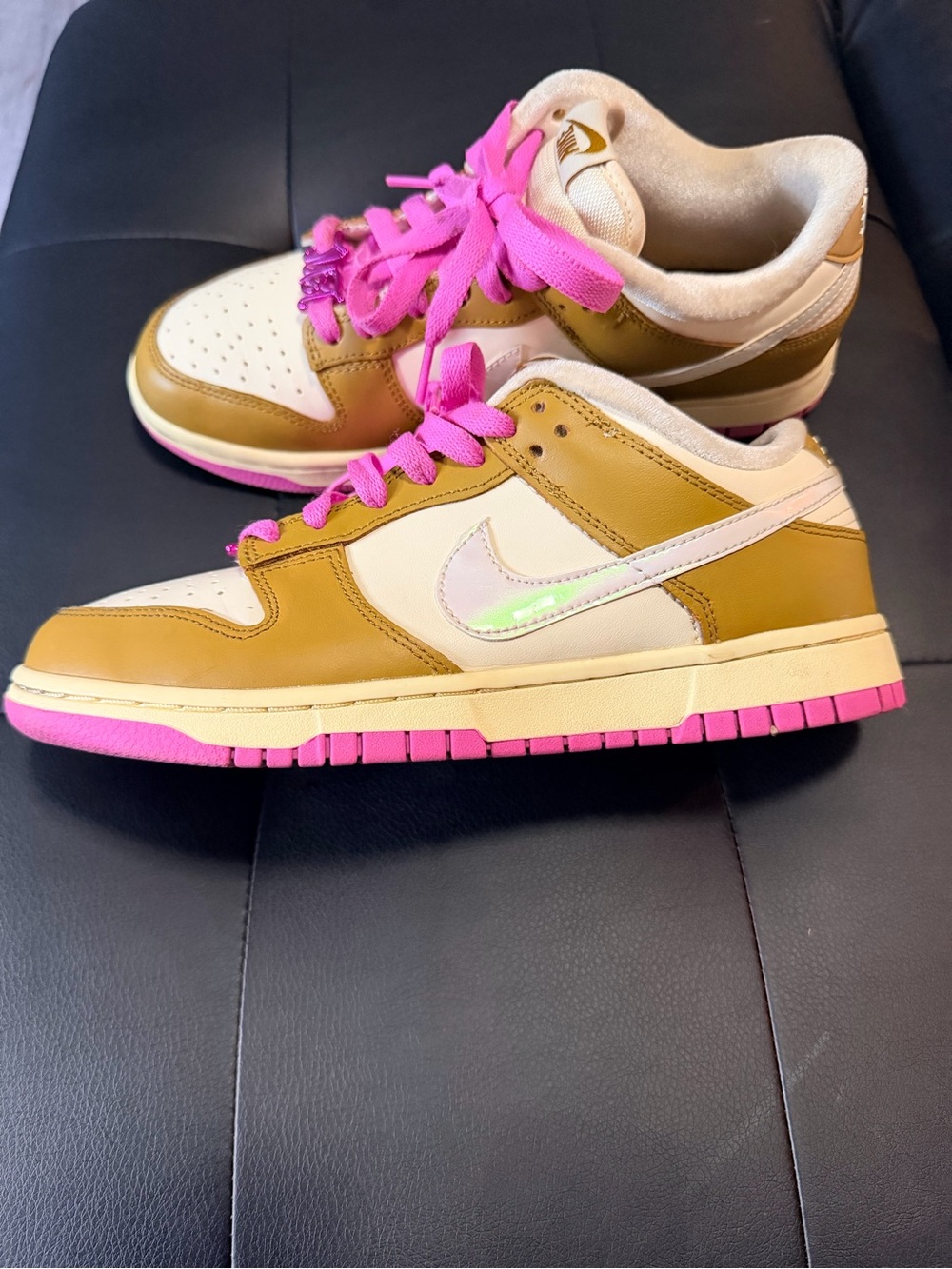 Size 8 Nike Dunk Low Just Do It - Bronzine Pink Women’s - Picture 3 of 6